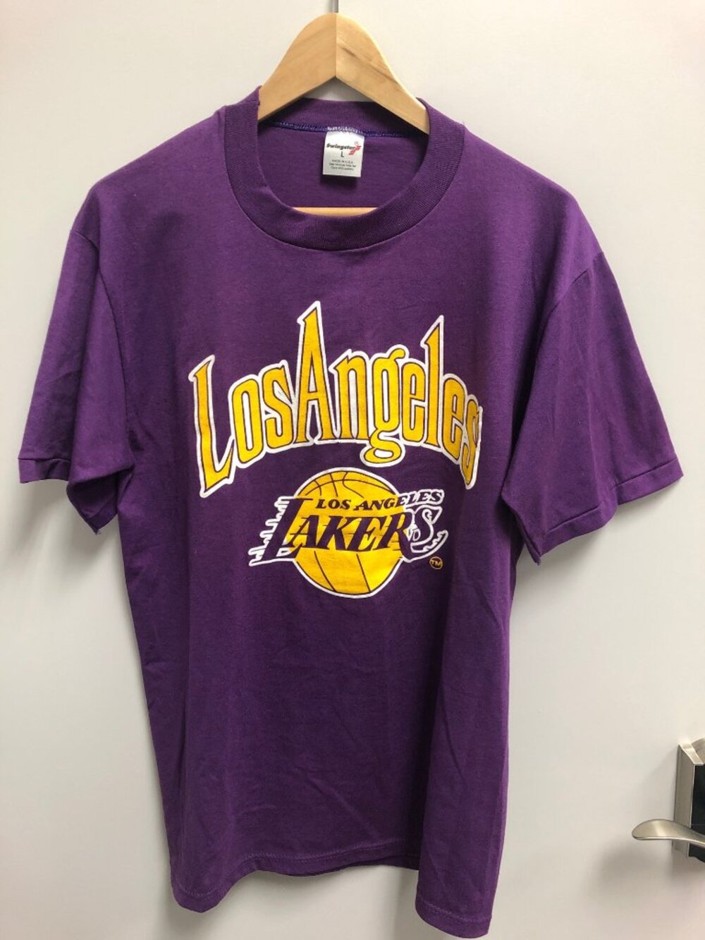 NOS Vintage Swingster Mens LARGE Los Angeles LA Lakers Purple T-Shirt